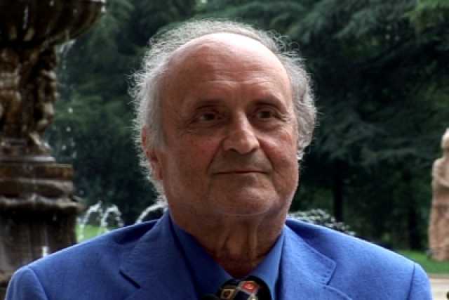 Bari, un'area pedonale di corso Cavour intitolata al commediografo Nicola Saponaro